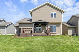 260 Goldenrod Dr, Sun Prairie, WI 53590 - Photo 28