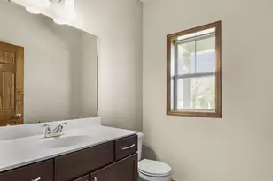 260 Goldenrod Dr, Sun Prairie, WI 53590 - Photo 12