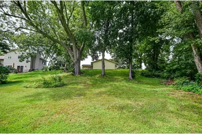 328 N Rutland Avenue, Brooklyn, WI 53521 - Photo 44