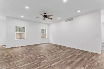 1118 Grand Pines Circle, Dell Prairie, WI 53965 - Photo 8