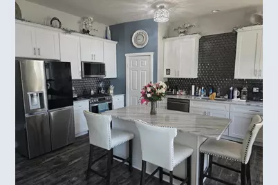 2730 McCann Drive, Janesville, WI 53546 - Photo 8