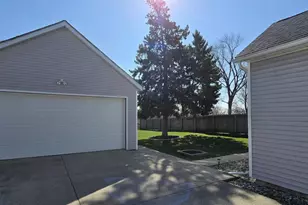 105 Bacon St, Waunakee, WI 53597 - Photo 4