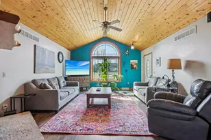 6156 Gwen Ln, Allenton, WI 53002 - Photo 8