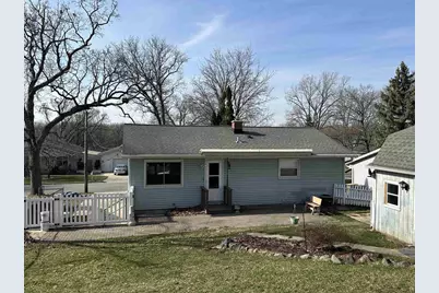 3233 Quincy Avenue, Madison, WI 53704 - Photo 2