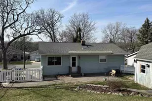 3233 Quincy Ave, Madison, WI 53704 - Photo 2