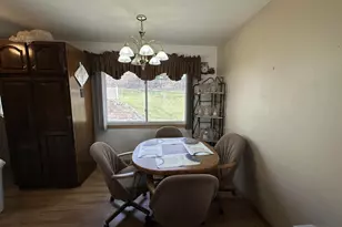 3233 Quincy Ave, Madison, WI 53704 - Photo 10