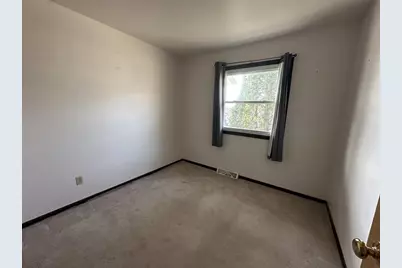 3233 Quincy Avenue, Madison, WI 53704 - Photo 14