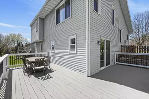 307 Halsor St, DeForest, WI 53532 - Photo 4