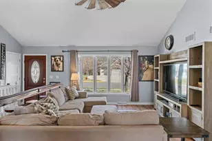 35 Harrison Ln, Reedsburg, WI 53959 - Photo 10