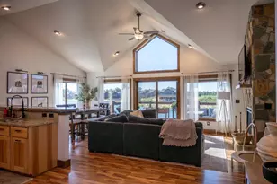 W5891 Beach Cottage Dr, New Lisbon, WI 53950 - Photo 12