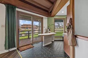 2607 Crestview Ct, Monroe, WI 53566 - Photo 8