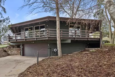 2607 Crestview Court, Monroe, WI 53566 - Photo 2