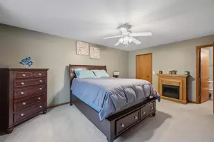 923 Chandler Ln, Sun Prairie, WI 53590 - Photo 10