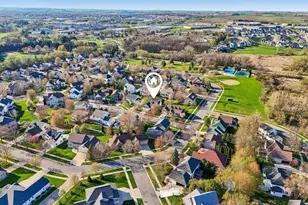 1606 Kohler Ct, Waunakee, WI 53597 - Photo 2
