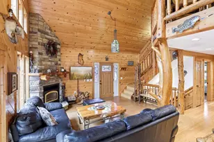 E11441 Hillside Dr, Wisconsin Dells, WI 53965 - Photo 6