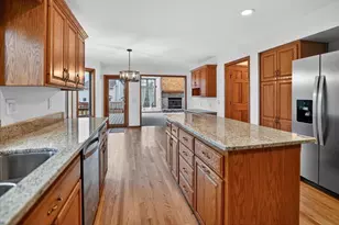 5406 Sandhill Dr, Middleton, WI 53562 - Photo 24