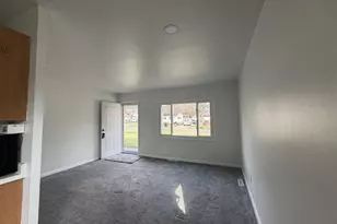 1860 Sun Valley Dr, Beloit, WI 53511 - Photo 10