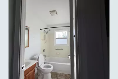 1860 Sun Valley Drive, Beloit, WI 53511 - Photo 14