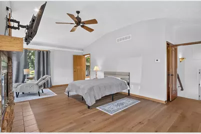 2870 S Riverside Drive, Beloit, WI 53511 - Photo 26