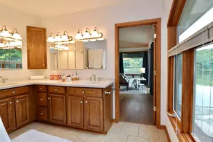 2870 S Riverside Dr, Beloit, WI 53511 - Photo 10