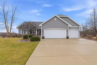 43 Dog Leg Lane, Waupun, WI 53963 - Photo 2