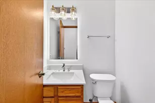 1606 Capital Ave, Madison, WI 53705 - Photo 28