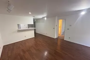 922 Harbor House Dr, Madison, WI 53719 - Photo 2