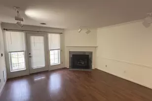 922 Harbor House Dr, Madison, WI 53719 - Photo 4