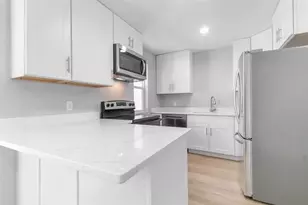 2414 Commercial Ave, Madison, WI 53704 - Photo 4