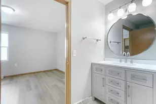 2414 Commercial Ave, Madison, WI 53704 - Photo 18