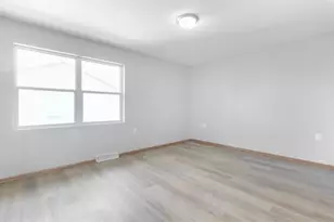 2414 Commercial Ave, Madison, WI 53704 - Photo 26