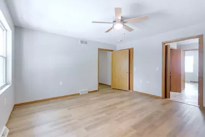 2414 Commercial Avenue, Madison, WI 53704 - Photo 22