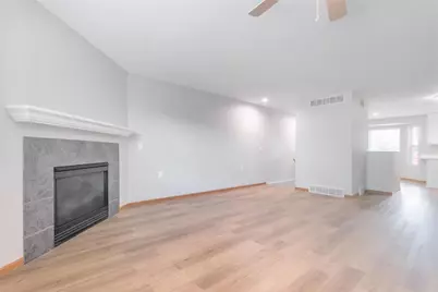 2414 Commercial Avenue, Madison, WI 53704 - Photo 12