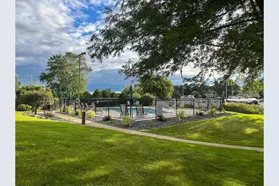 5355 Hanson S Landing #104, Madison, WI 53704 - Photo 38