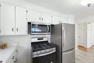 114 W Olin Avenue, Madison, WI 53715 - Photo 6