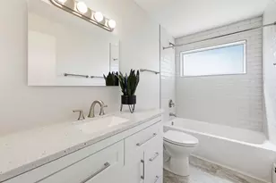 114 W Olin Ave, Madison, WI 53715 - Photo 14