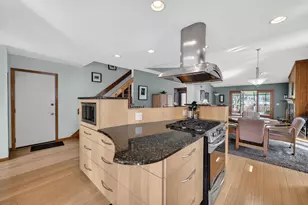 5316 Lighthouse Bay Dr, Madison, WI 53704 - Photo 12