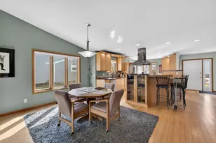 5316 Lighthouse Bay Dr, Madison, WI 53704 - Photo 6