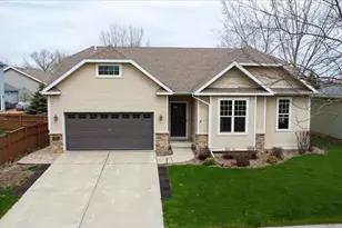 2674 Sweet Sparrow Pl, Sun Prairie, WI 53590 - Photo 2