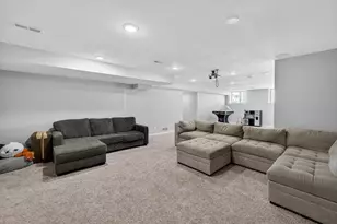 301 Hallmark Way, Sun Prairie, WI 53590 - Photo 38