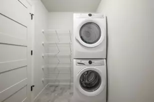 7710 Stones Throw Dr, Madison, WI 53719 - Photo 8