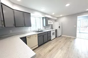 315 E Lacrosse St, Tomah, WI 54660 - Photo 6