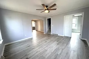 315 E Lacrosse St, Tomah, WI 54660 - Photo 4