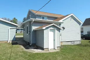 109 E Dodge St, Ridgeville, WI 53533 - Photo 12