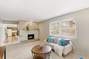 5501 Jan Dr, Fitchburg, WI 53711 - Photo 14