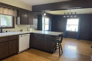 124 Juneau St, Horicon, WI 53032 - Photo 10