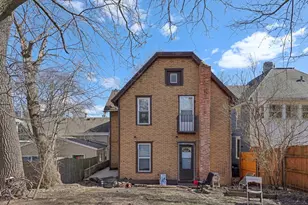 736 E Johnson St, Madison, WI 53703 - Photo 4