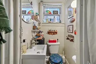 736 E Johnson St, Madison, WI 53703 - Photo 14