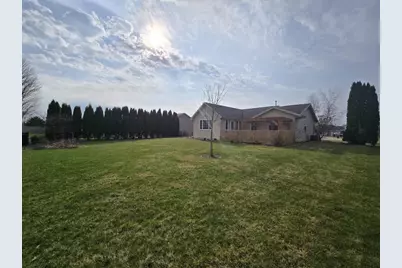 4295 Kingsford Drive, Janesville, WI 53546 - Photo 8