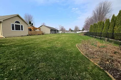 4295 Kingsford Drive, Janesville, WI 53546 - Photo 8